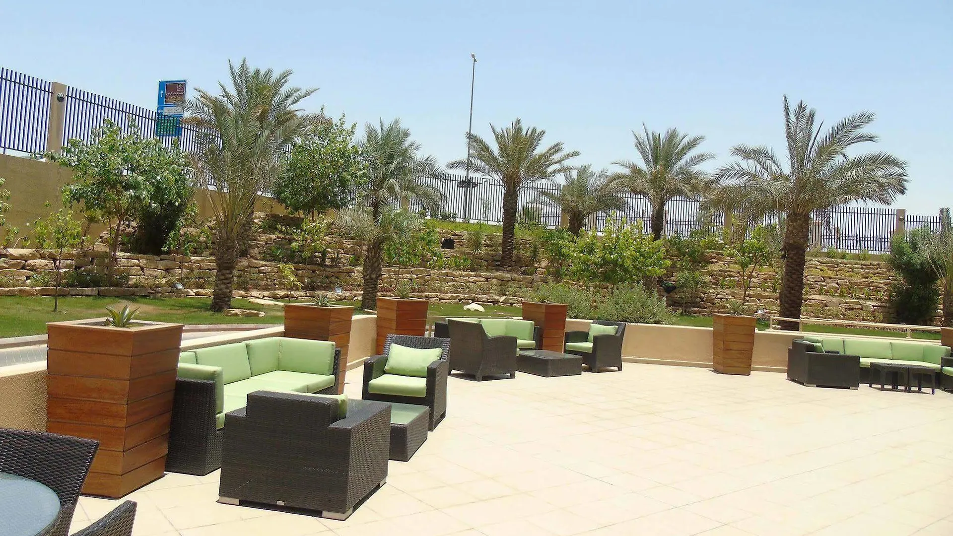 فندق كورتيارد الرياض باي ماريوت دبلوماتيك كوارتر